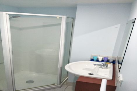 Photo of property in Harbour Green Apartments, 904/11 Union Street, Auckland Central, Auckland, 1010