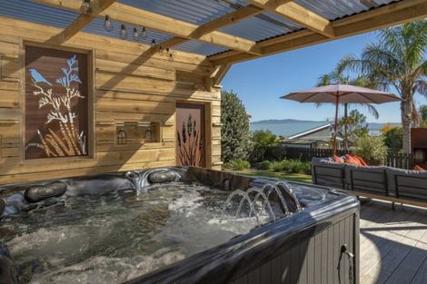 Photo of property in 7 Walnut Grove, Omokoroa, 3114