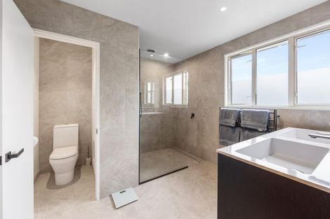 Photo of property in 4 Boonwood Close, Westmorland, Christchurch, 8025