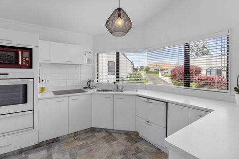 Photo of property in 2/20 Fifth Avenue, Tauranga, 3110