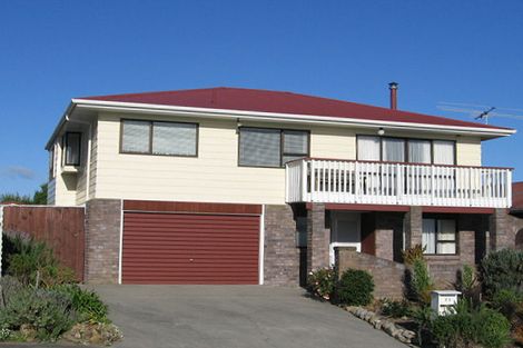 Photo of property in 22 Sunset Terrace, Waikanae Beach, Waikanae, 5036