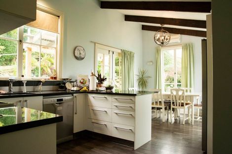 Photo of property in 36 Adderley Terrace, Ravensbourne, Dunedin, 9022