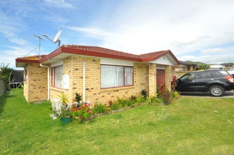 Photo of property in 15 Dole Place, Mangere, Auckland, 2022