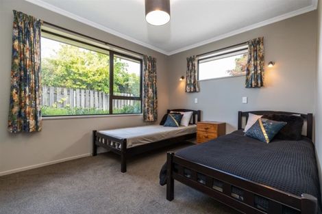 Photo of property in 144 Beacon Point Road, Wanaka, 9305