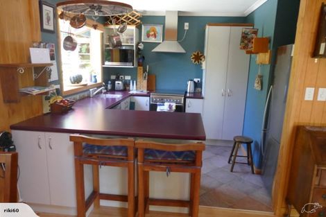 Photo of property in 4 George Street, Murchison, 7007