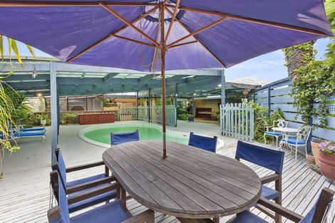 Photo of property in 31 Wallis Street, Raglan, 3225