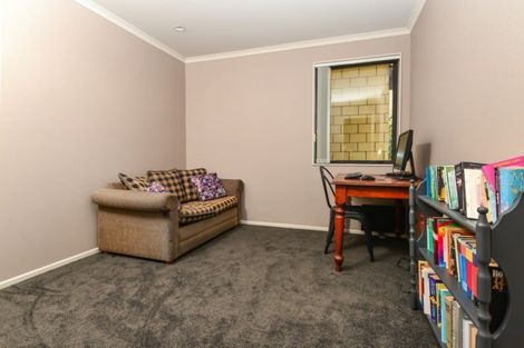 Photo of property in 158 Saint James Drive, Huntington, Hamilton, 3210