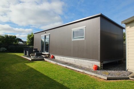 Photo of property in 27a Seabury Avenue, Foxton Beach, Foxton, 4815