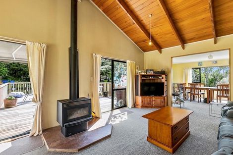 Photo of property in 2a Parklands Avenue, Swanson, Auckland, 0612