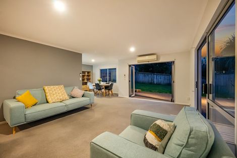 Photo of property in 115a Dimock Street, Titahi Bay, Porirua, 5022