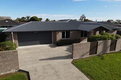 Photo of property in 9 Disraeli Street, Westport, 7825