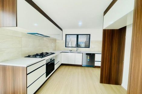 Photo of property in 8c Neems Place, Manurewa, Auckland, 2102