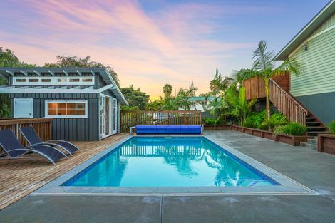 Photo of property in 39 Kamara Road, Glen Eden, Auckland, 0602