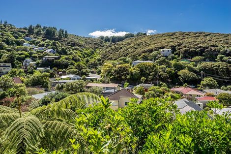 Photo of property in 47 Airlie Road, Plimmerton, Porirua, 5026