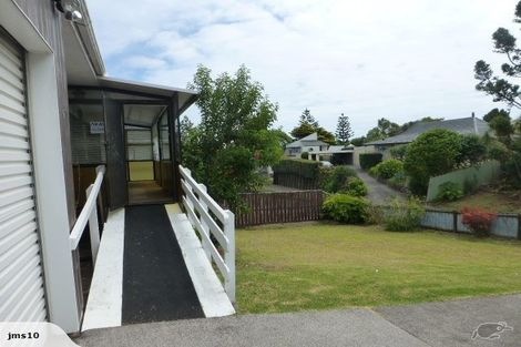 Photo of property in 2/87 Cook Street, Howick, Auckland, 2014