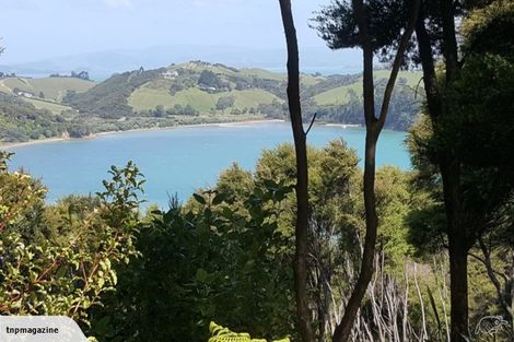 Photo of property in 16 Bella Vista Road, Omiha, Waiheke Island, 1081