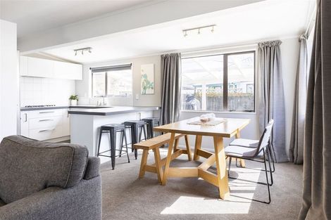 Photo of property in 6a Perrin Place, Kelvin Grove, Palmerston North, 4414