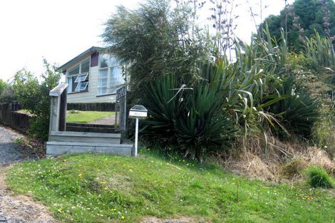 Photo of property in 26 Ameku Road, Raetihi, 4632