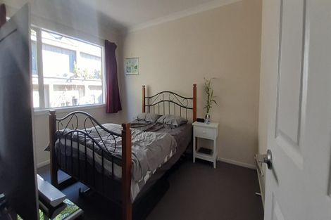 Photo of property in 11 Tongariro Drive, Aotea, Porirua, 5024