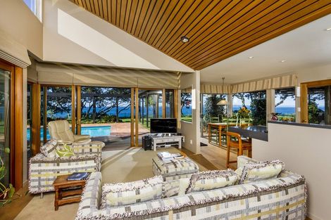 Photo of property in 275 Beach Road, Campbells Bay, Auckland, 0630