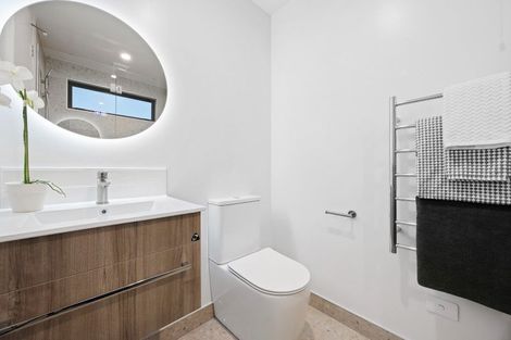 Photo of property in 198 Main North Road, Redwood, Christchurch, 8051