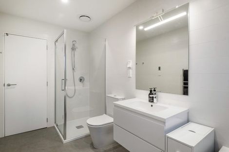 Photo of property in 10 Nga Tutu Place, Belmont, Auckland, 0622