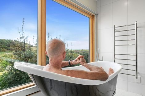 Photo of property in 5 Somerset Grove, Waitarere Beach, Levin, 5510