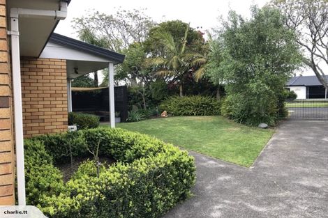 Photo of property in 10 Gardone Terrace, Conifer Grove, Takanini, 2112