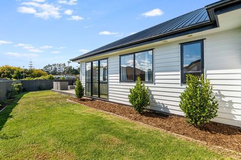 Photo of property in 13 Pukemarino Road, Waimauku, 0812