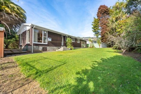 Photo of property in 412 Stokes Valley Road, Stokes Valley, Lower Hutt, 5019