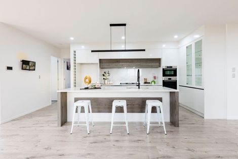 Photo of property in 42 Tir Conaill Avenue, Flat Bush, Auckland, 2019