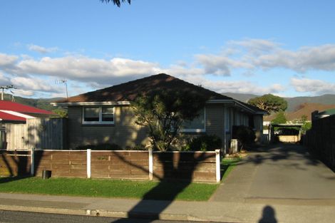 Photo of property in 16a Parkway, Wainuiomata, Lower Hutt, 5014