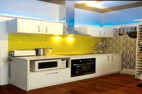 Photo of property in 2/191 Park Road, Grafton, Auckland, 1023