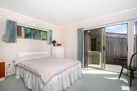 Photo of property in 33 Maurice Borich Place, Henderson, Auckland, 0610