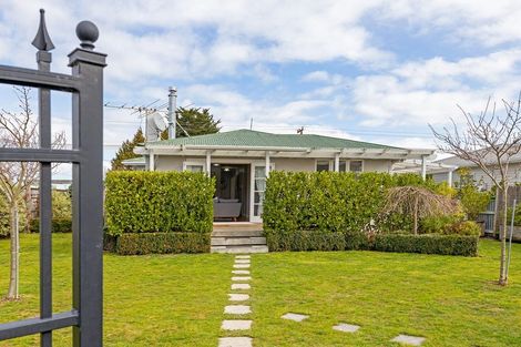 Photo of property in 50 Wyndham Street, Carterton, 5713