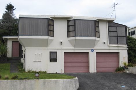 Photo of property in 11 Bromley Place, Westown, New Plymouth, 4310