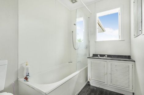 Photo of property in 13 Hyde Street, Manurewa East, Auckland, 2102