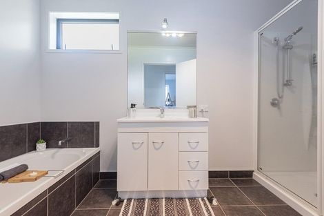 Photo of property in 35 North Crest Drive, Onerahi, Whangarei, 0110