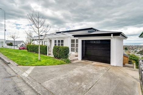 Photo of property in 14 Havelock Road, Hospital Hill, Napier, 4110