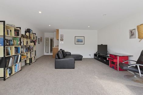 Photo of property in 14 Lansdowne Street, Bayswater, Auckland, 0622
