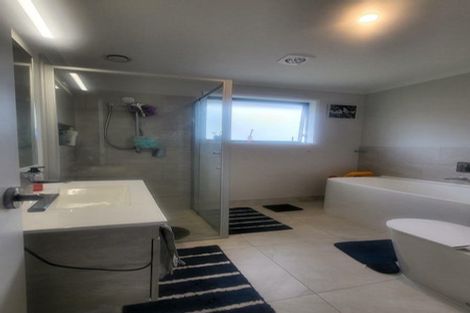 Photo of property in 112a Lisle Farm Drive, Pukekohe, 2120