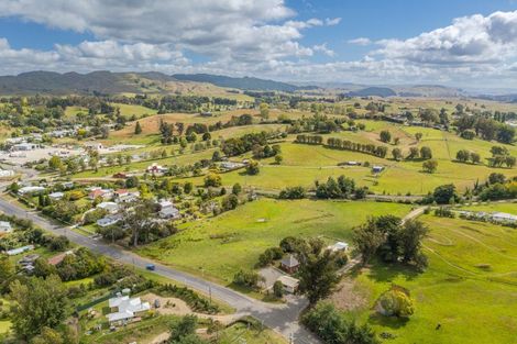 Photo of property in 36 Tamumu Road, Waipawa, 4210