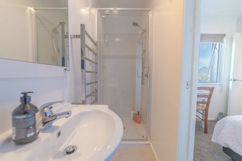 Photo of property in 22 Golden Terrace, Queenstown, 9300