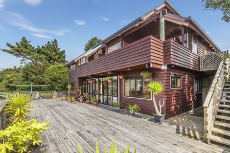 Photo of property in 19 Rembrandt Avenue, Tawa, Wellington, 5028