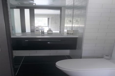 Photo of property in Frame Apartments, 903/111 Molesworth Street, Thorndon, Wellington, 6011