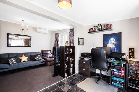 Photo of property in 188 Wellington Road, Wainuiomata, Lower Hutt, 5014