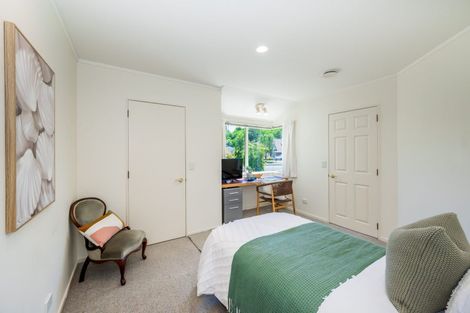 Photo of property in 25 Awanui Drive, Waikanae, 5036