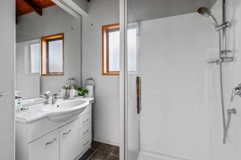 Photo of property in 16 Awatere Place, Snells Beach, 0920