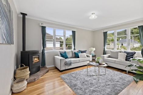 Photo of property in 126 Kowhai Street, Naenae, Lower Hutt, 5011