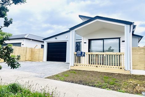 Photo of property in 17 Cronshaw Road, Karaka, Papakura, 2113